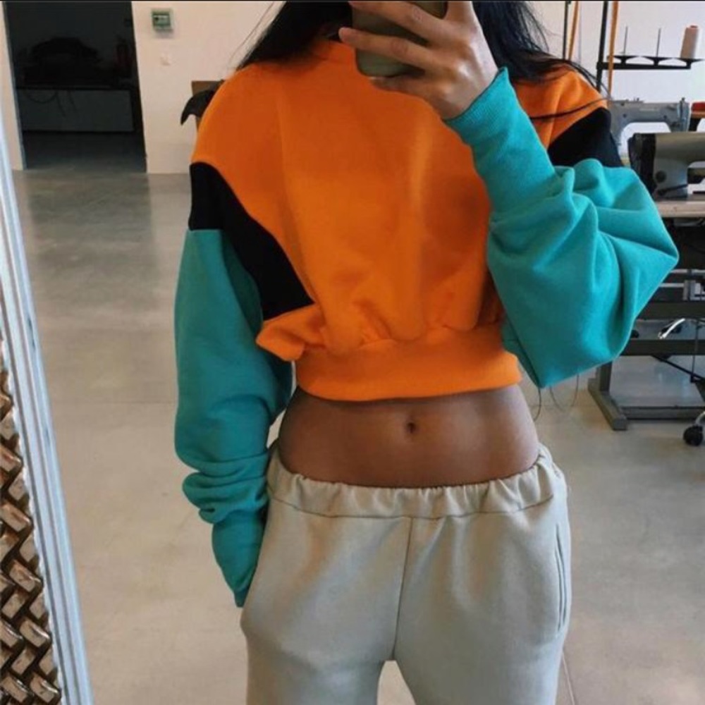 Retro Contrast Color Pullover Cropped Sweatshirt